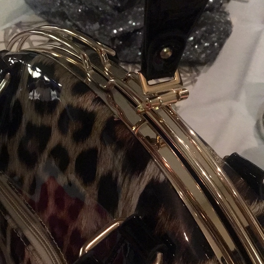 Leopard Satchel - Picture 7 of 8